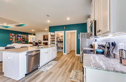 Northwest Pensacola House | Pet-Friendly Pensacola Home w/Fenced Backyard