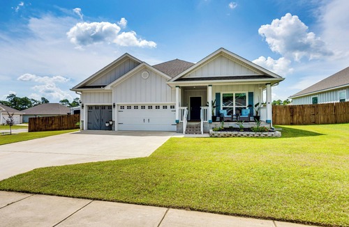 Northwest Pensacola House | Pet-Friendly Pensacola Home w/Fenced Backyard
