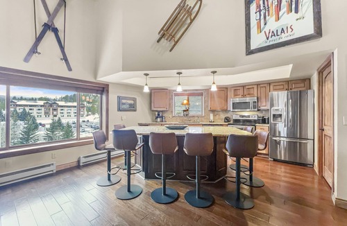 Copper Mountain Village Condo | Pet Friendly Remodeled Spacious Family Friendly Condo. BE410