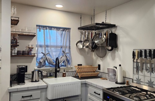 Staples Cottage | Pet-Friendly Relaxed Tiny Cottage