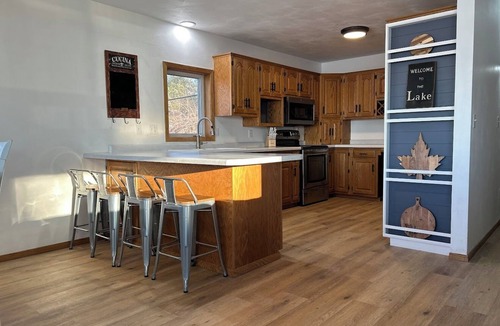 Eureka House | PeT FrienDly, Renovated Lake Home W/ Gr8 SWIMminG