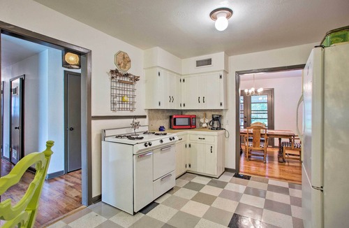 Fort Worth House | Pet-Friendly River District Gem 5 Mi to Stockyards