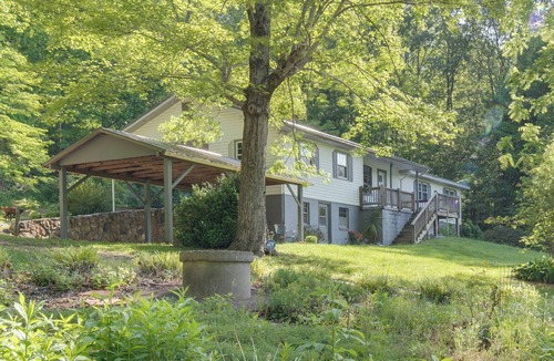 Saluda Cottage | Pet-friendly Saluda Home w/Mountain Views!