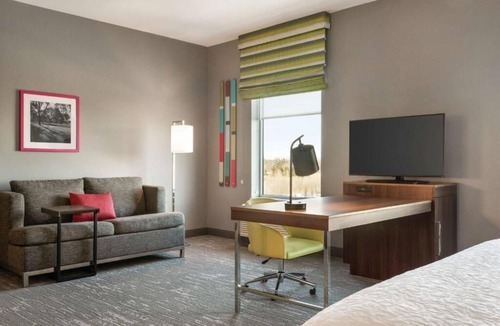 Brooklyn Park Hotel | Pet-Friendly Space for Travelers Seeking Comfort Near Recreation and Fun!