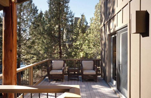 RiverWild House | Pet-Friendly | Stately Stay for 8 | 4BDR
