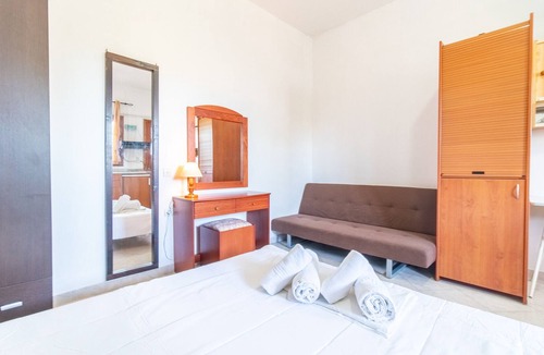 Vatos Apartment | Pet-Friendly 'Studio Rigga Maria' with Garden & Wi-Fi