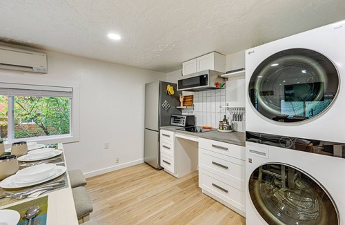 East Olympia Apartment | Pet-Friendly Studio w/Fire Pit in Olympia!