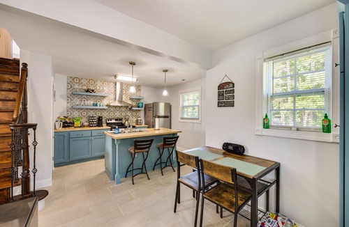 Hanover House | Pet-Friendly ‘The Wray Cottage’ w/Large Backyard!