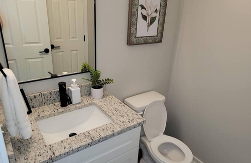 Elkhorn House | Pet-Friendly Townhome w/Private Patio & Trails Access
