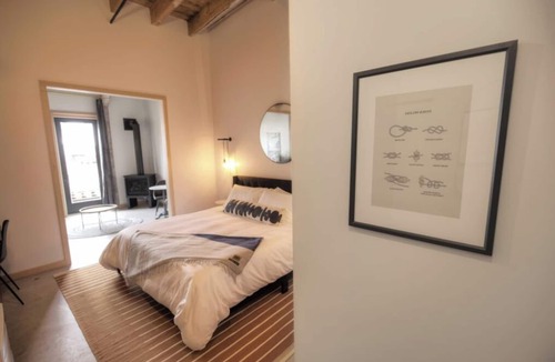 Astoria Hotel | Pet-friendly & Trolley View, Luxe Trolley View King Room at Bowline Hotel