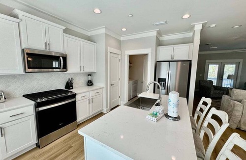 Orange Beach Cottage | Pet Friendly.Turtle's Nest at Summer Salt Sleeps 9