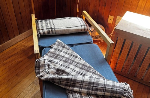 Rollingbay Cabin | Pet Friendly - Peaceful Cabin in the Wood - Hot Tub