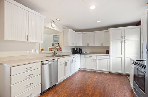 Palmetto Dunes Condo | Pet Friendly -Patio overlooking Lagoon -Near Beach