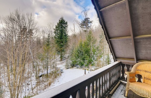 Montgomery Center House | Pet-Friendly Home w/Deck: 4 Mi to Jay Peak Resort