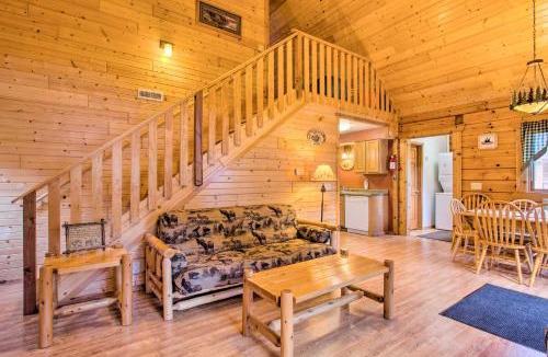 Warrens House | Pet-Friendly Warrens Cabin w/Fire Pit!