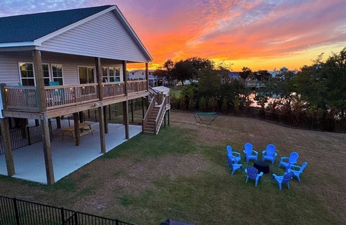 Cedar Point House | Pet-Friendly Waterfront Home – Deep Water Dock, Boat Lift & Fire Pit!