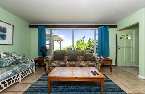 Willoughby Spit House | Pet-Friendly Waterfront Cottage on the Chesapeake Bay, Virginia