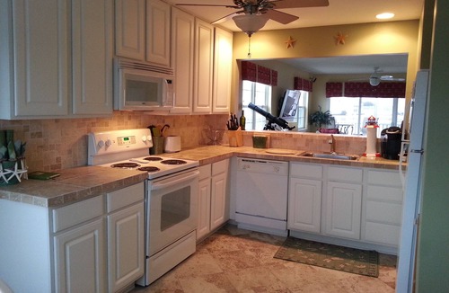 Ocean View Condo | Pet-Friendly with Stunning Water Views in Bethany Bay - No Cleaning Fees