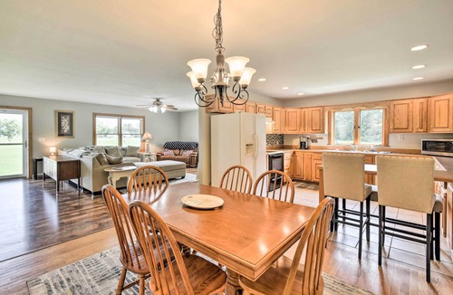 Painter House | Pet-Friendly Woodsy Gem: 1/4 Mi to Chesapeake Bay