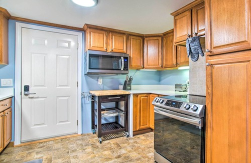 Dennis Port Cottage | Pet-friendly Yard! Fun Family Home in Cape Cod