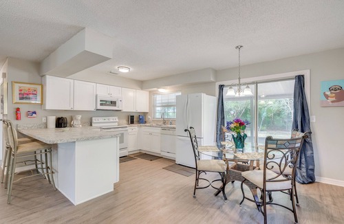 Summerfield House | Pet-Friendly Yard: Summerfield Home Near Golf