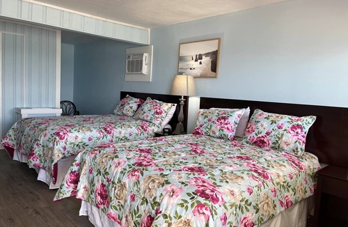 Geneva-on-the-Lake Hotel | Pete's Lakefront Motel