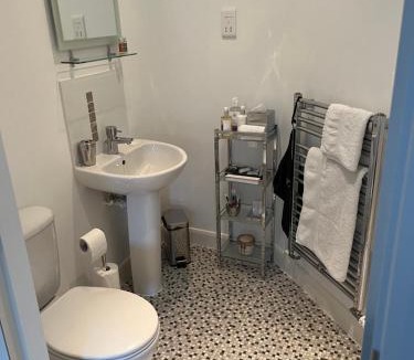 Peterborough House | Peterborough, Hampton Vale Lakeside En-Suite Large Double bedroom with great modern facilities