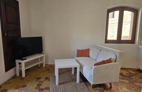Lauris Apartment | Petit appartement dans le village