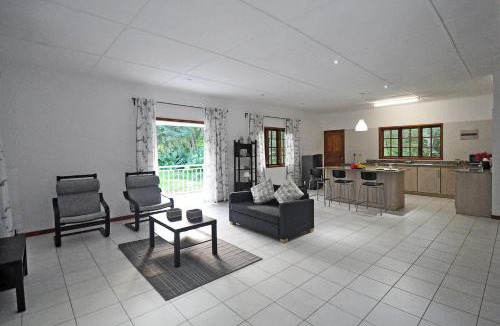 Mahe Island Ski Chalet | Petit Baie Chalets