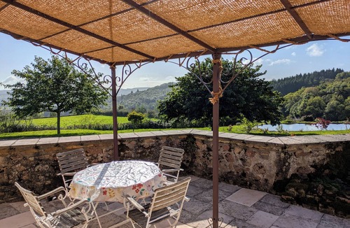 Chiddes House | Petit Gite with swimming pool and stunning views in the heart of the hills