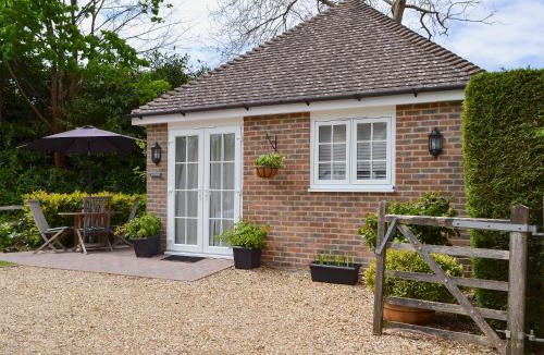 Cuckfield House | Petit Knowle