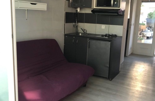 Mazargues House | Petit Studio Avec Terrasse Dans Villa