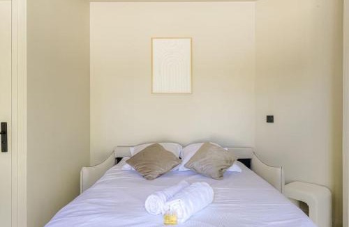 Ecully Apartment | Petit studio compact et moderne, Écully