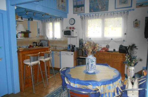 Pyla-sur-Mer House | Petite maison bleue Dune du Pyla 4 personnes 2 vélos