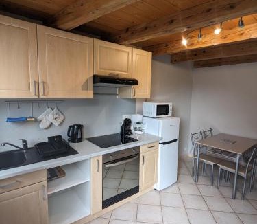 Virieu-le-Grand House | Petite maison de village située entre lacs, cascades et montagnes