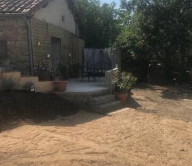 La Bastide-Pradines House | Petite Maison pleine nature