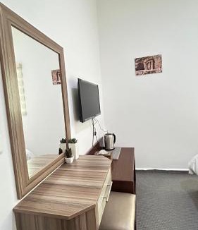At-Taybeh Hostel | Petra Pass Hostel