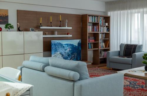 Scheia Apartment | Petra's Skyline