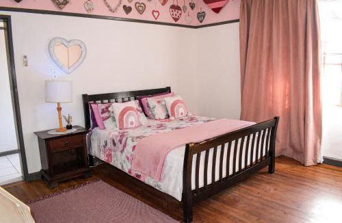 Beaufort West House | Pets Haven