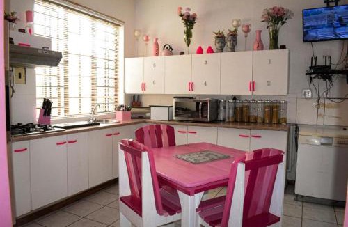 Beaufort West House | PETS Haven