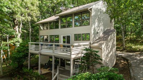 Treeloft House | Pets-OK Retreat w Sauna, Jacuzzi at Wintergreen
