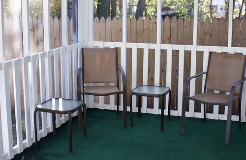 Highland Square House | Pets Welcome, Comfortable and Centrally Located