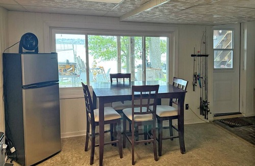 Pewaukee House | Pewaukee Lakefront Retreat: Pontoon+Jet Ski Available: Private Pier: Sleeps 8