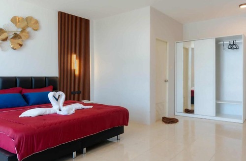 Rawai Hostel | PGD room for rant