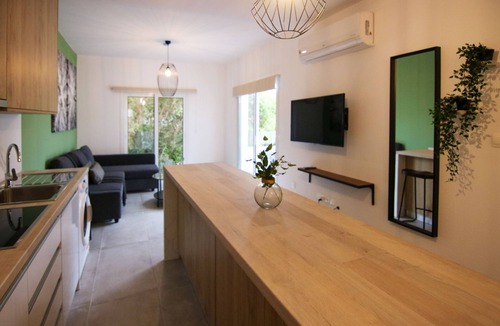 Paphos Apartment | Phaedrus Living: Seaside Modern Flat Limnaria 123
