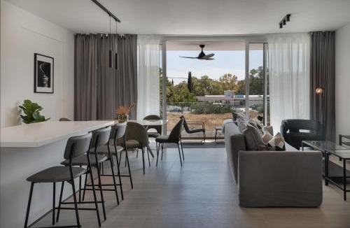 Strovolos Apartment | Phaedrus Living Travertine Residences 102