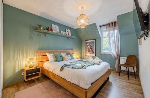 Magny-le-Hongre House | Phantasia by Kleidos, 10 min de Disney! Jolie Maison Familiale 6P, 2 chambres, Terrasse, Parking