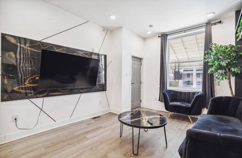 Mantua Apartment | Phantom Vibe