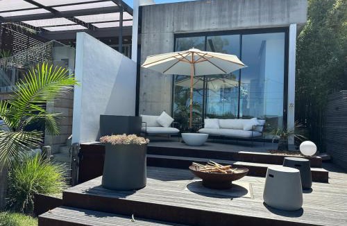 Phegans Bay House | Phegans Bay Waterfront Haven
