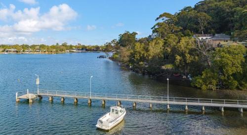 Phegans Bay House | Phegans Bay Waterfront Haven